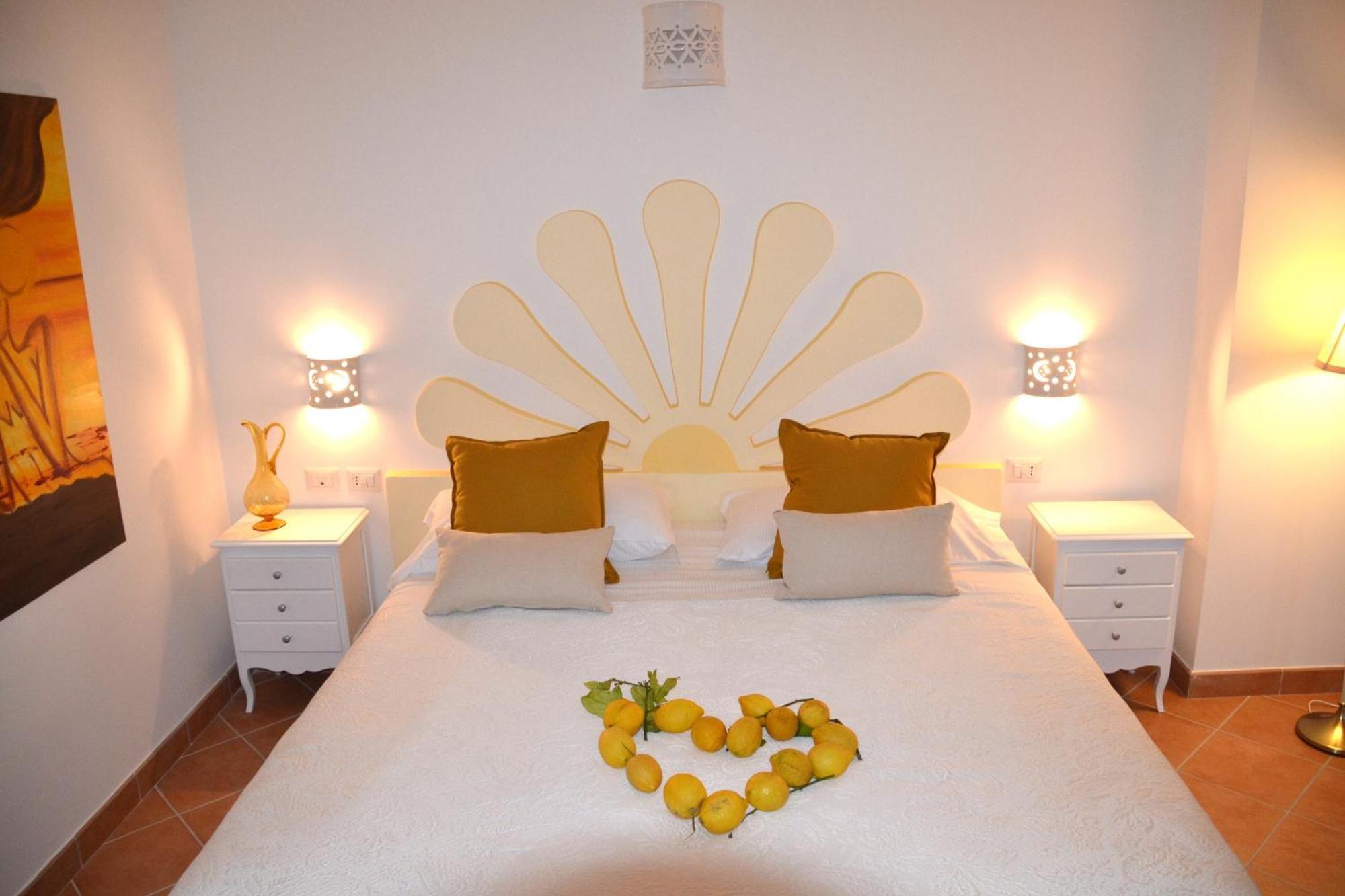 Villa Santa Chiara Positano Suites Экстерьер фото