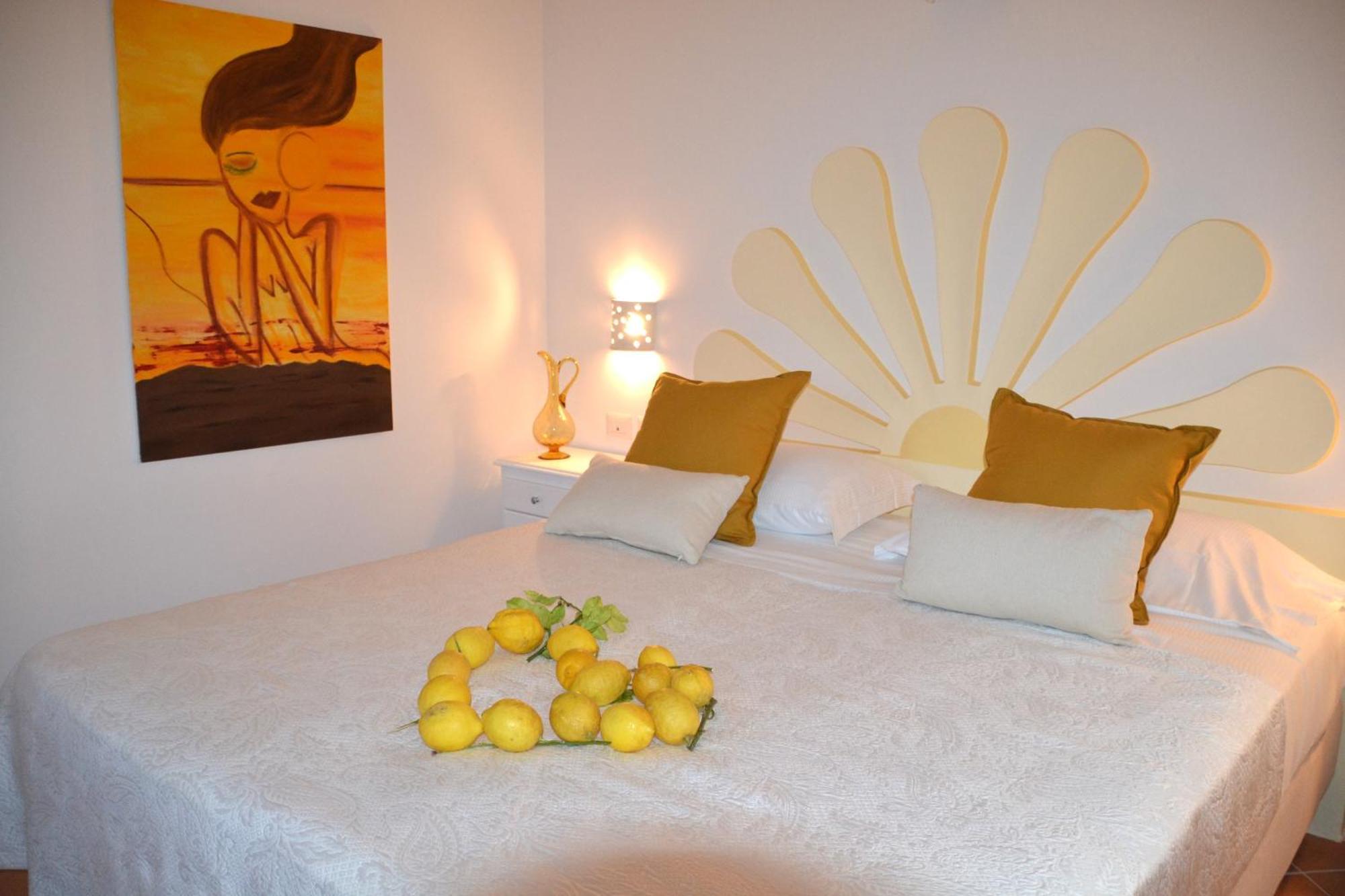 Villa Santa Chiara Positano Suites Экстерьер фото