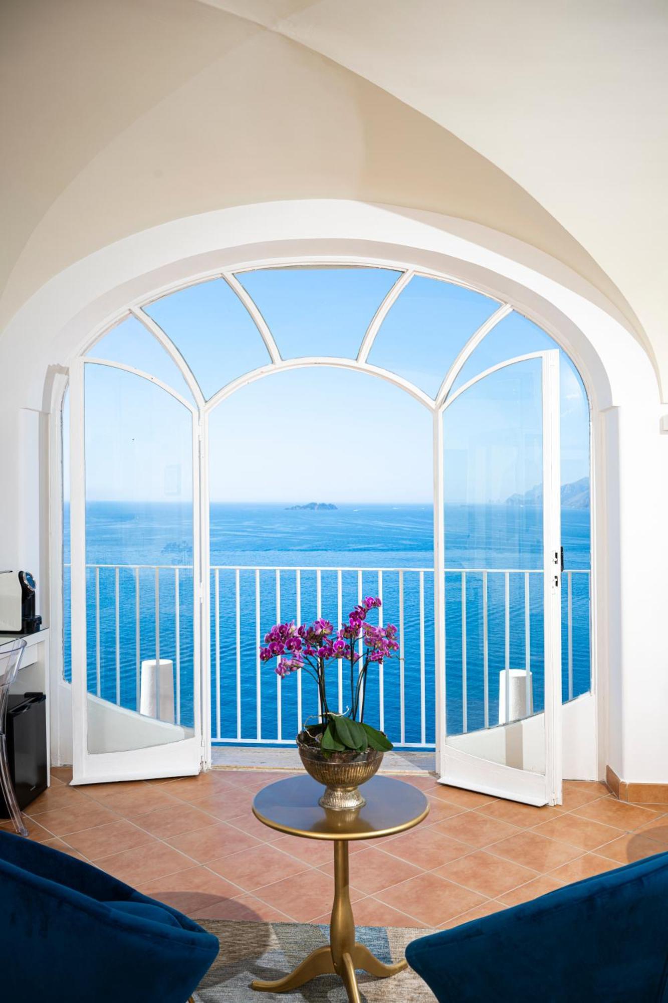Villa Santa Chiara Positano Suites Экстерьер фото
